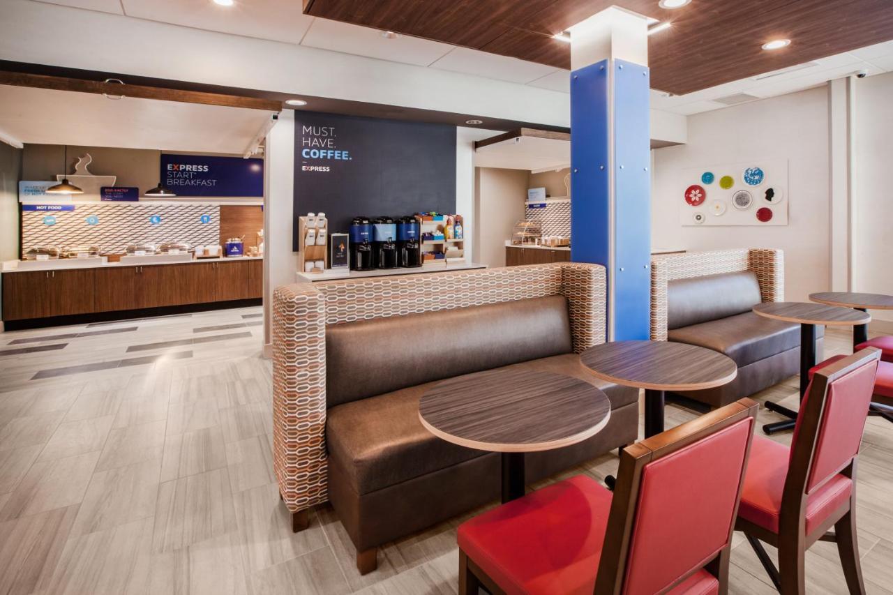 Holiday Inn Express Tallahassee-University Central By Ihg Exterior photo